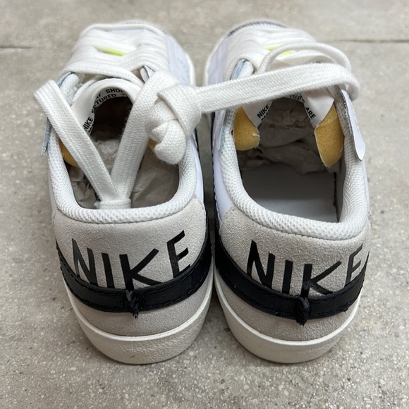 New with box - Men’s Nike Blazer Low ´77 Jumbo - DN2158 101 - Picture 2 of 8